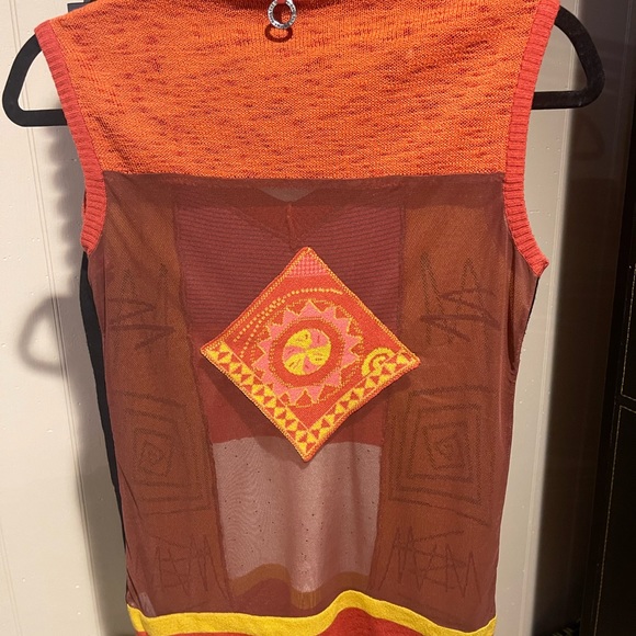 Save The Queen top L - Picture 4 of 4